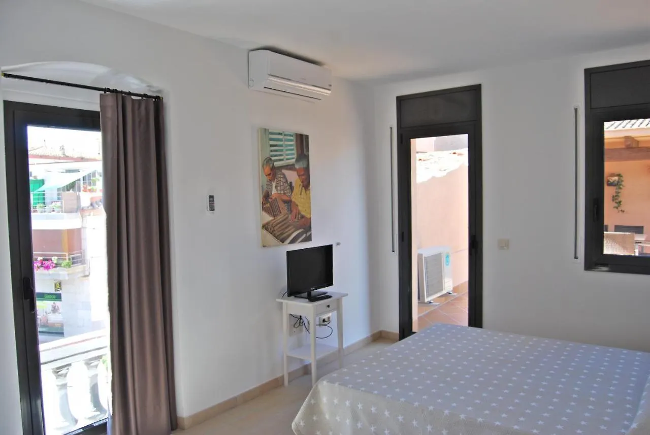Apartaments Fonda Comerc Torroella de Montgrí España