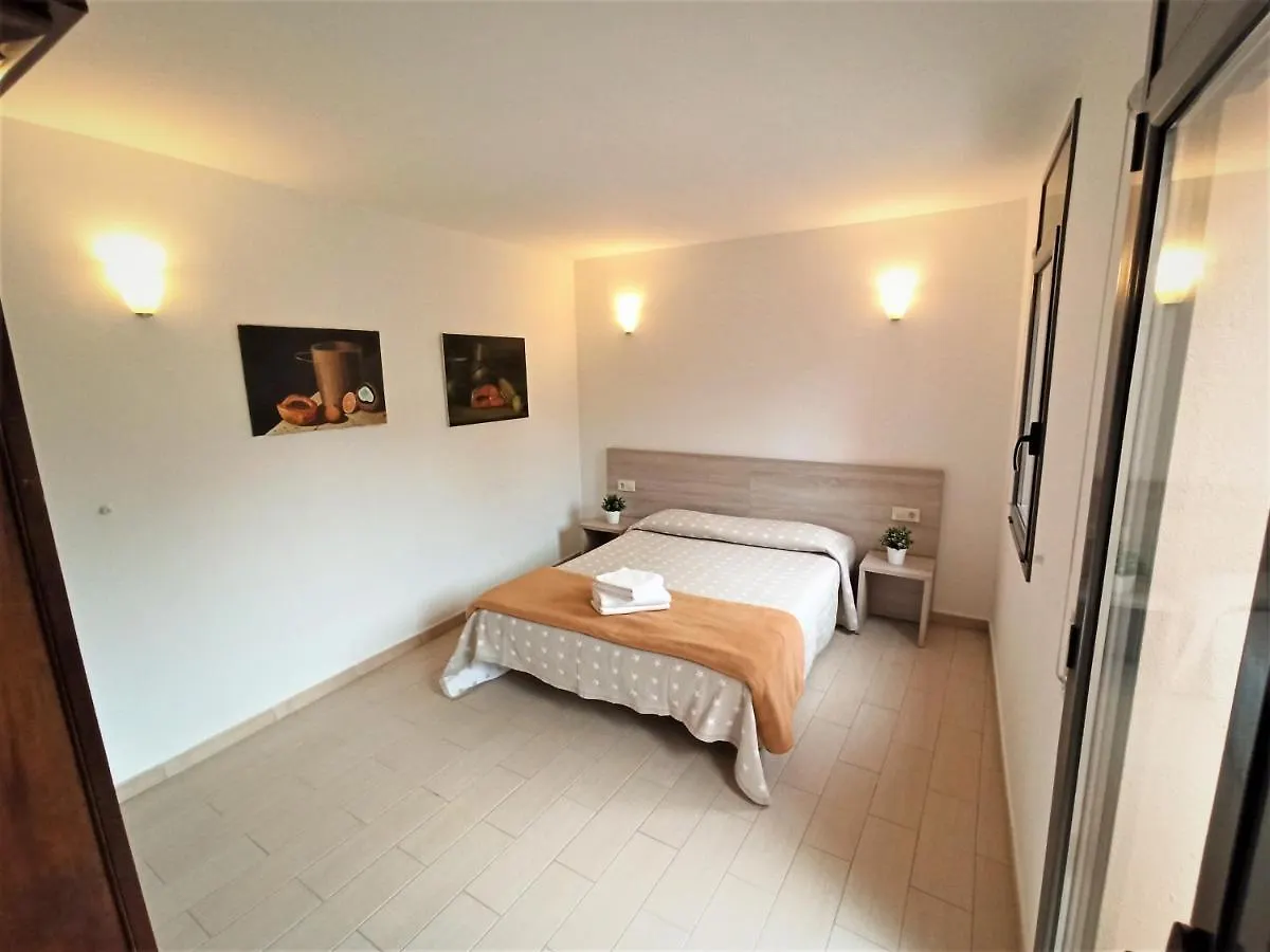 Apartaments Fonda Comerc Torroella de Montgrí 0*,